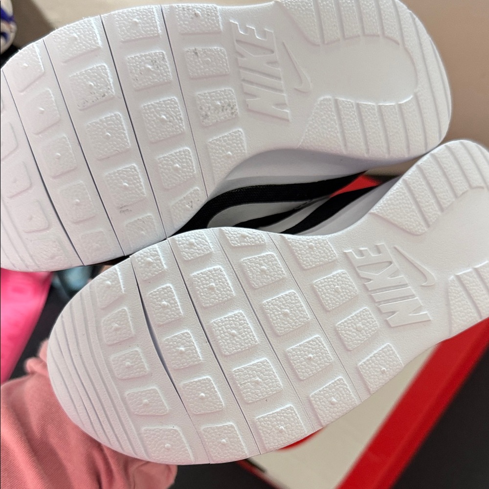 Nike Kids Black and White Sneakers - Picture 2 of 3